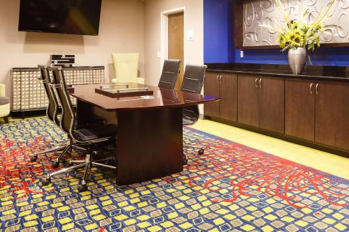 Holiday Inn Express El Reno By IHG - 회의실/연회장