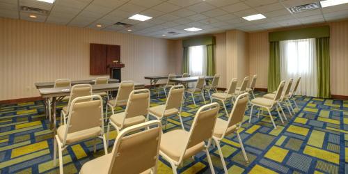 Holiday Inn Express & Suites Midwest City an IHG Hotel - image 2