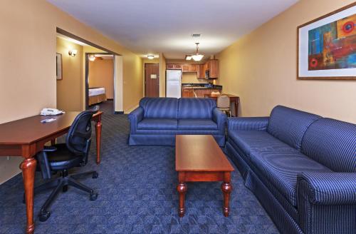 Holiday Inn Express Hotel & Suites Corpus Christi Northwest