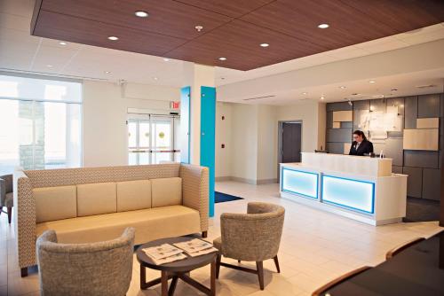 Holiday Inn Express & Suites - Rantoul, an IHG Hotel in Rantoul, USA