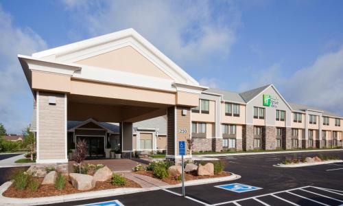 Holiday Inn Express Hotel And Suites Willmar