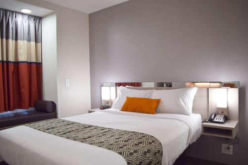 Microtel Inn & Suites by Wyndham Raleigh image 28