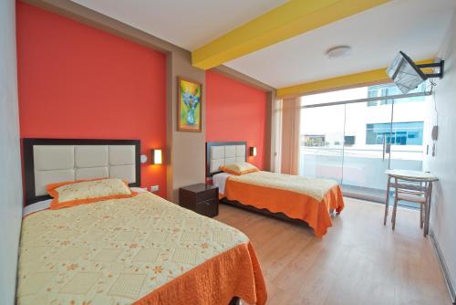 Plaza Sur Hotel & Suites