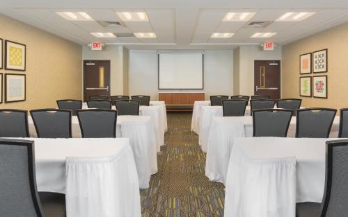 Holiday Inn Express & Suites Eugene Downtown - University by IHG