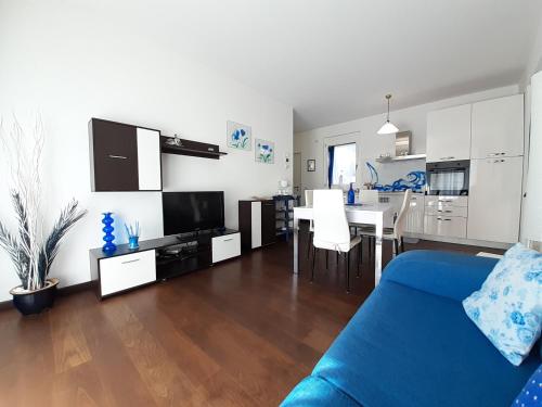Lake View Apartment 5