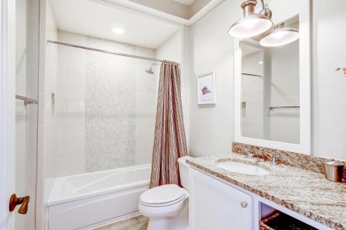 Waterhouse Condos - image 4
