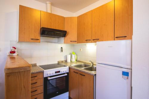 POČITNIŠKI APARTMAJI - Extraordinary apartment in Banovci (POCITNISKI APARTMAJI - Extraordinary apartment in Banovci) in Banovci