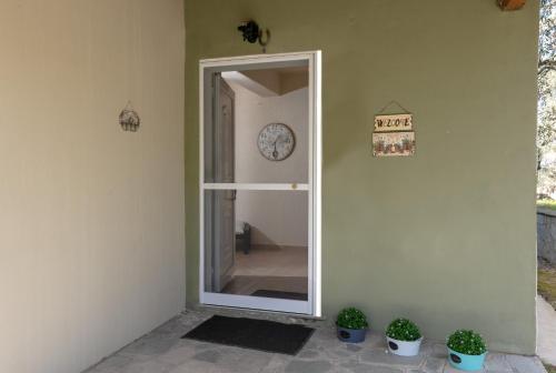 Olive & Mare House