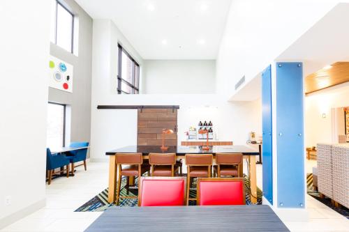 Holiday Inn Express & Suites Shelbyville, an IHG Hotel in Shelbyville, USA