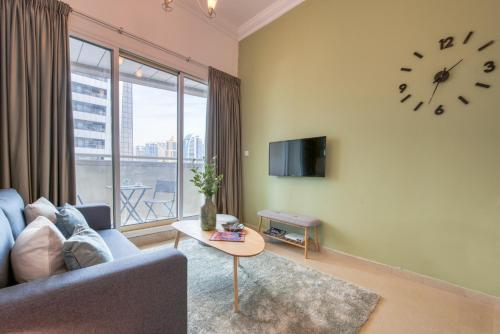 A dreamy 1BHK apartment in Dubai Marina. - image 7
