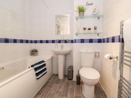 Valentines Cottage - image 4