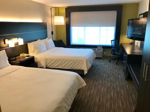 홀리데이 인 익스프레스 호텔 & 스위트 트레이시 바이 IHG