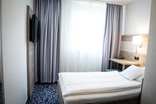 1 twin bed