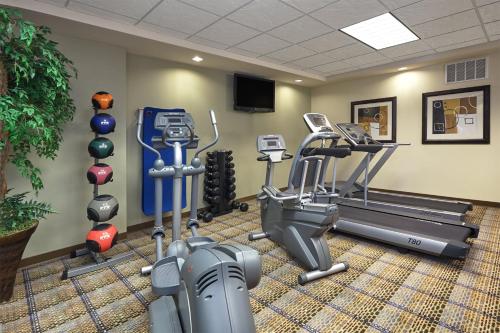 Holiday Inn Express & Suites Madison-Verona, an IHG Hotel