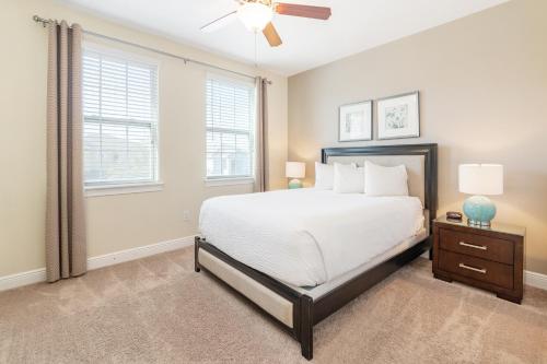 Immaculate Home with Water Park Access near Disney - 7645W - image 2