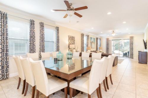 Immaculate Home with Water Park Access near Disney - 7645W - image 8