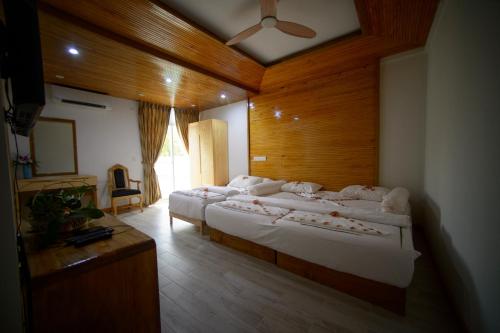 247464956 PERLA Dhangethi