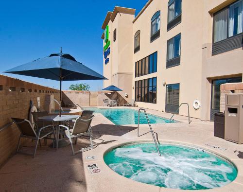Holiday Inn Express & Suites Oro Valley-Tucson North, an IHG Hotel
