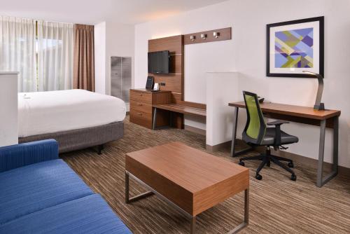 Holiday Inn Express & Suites Lacey - Olympia, an IHG Hotel