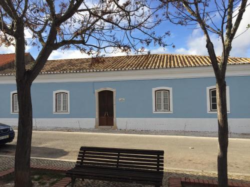 Casa Largo do Poço Guesthouse – Alvor, AZ