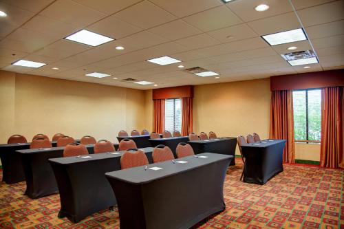 Holiday Inn Express Tyler South By IHG - 회의실/연회장