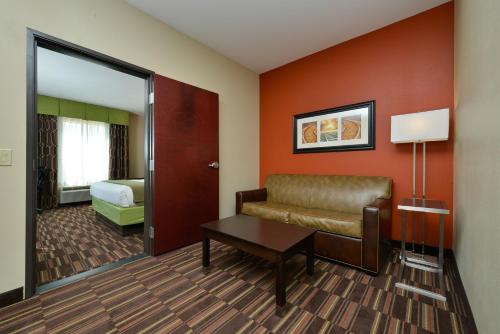 Holiday Inn Express Alva