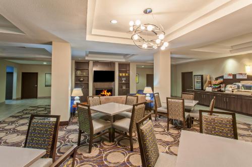 Ételek és italok, Holiday Inn Express Wharton Hotel By IHG in Wharton (Texas)