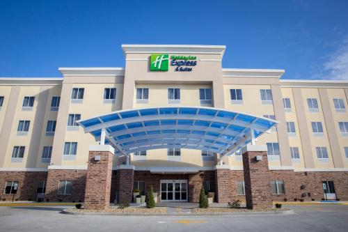 Holiday Inn Express and Suites Edwardsville, an IHG hotel - Hotel - Edwardsville