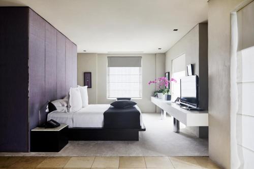 1 queen bed