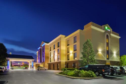 Holiday Inn Express Hotel & Suites Fort Wayne an IHG Hotel - image 8