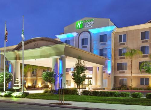 Holiday Inn Express Fresno River Park Highway 41