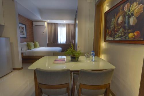 Valero Grand Suites by Swiss-Belhotel