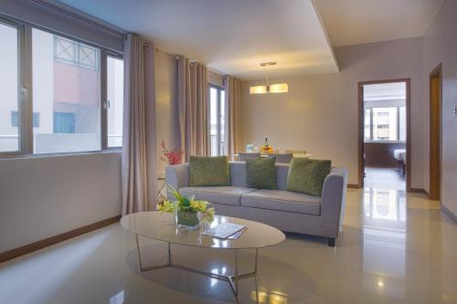 Valero Grand Suites by Swiss-Belhotel in Manila
