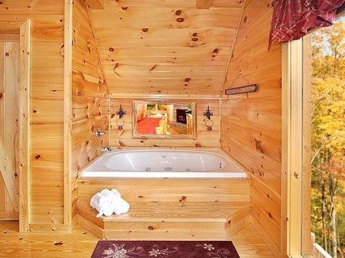 5 O' Clock Somewhere Cabin - image 3
