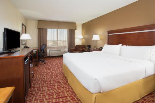 Holiday Inn Express Hotel & Suites Glendive