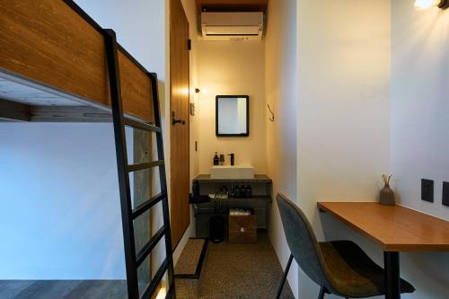 Standard Double Room with Two Double Beds - No Cleaning for Consecutive Night Stays image 10