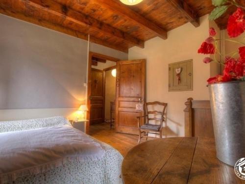 Gîte Le Grand-Abergement, 5 pièces, 10 personnes - FR-1-493-123 gîte à louer Brénod