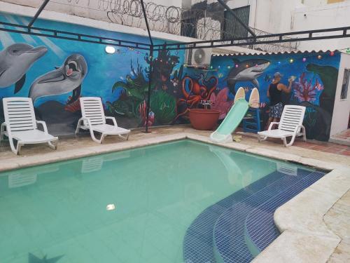 hostal piscina rodadero en puerto de