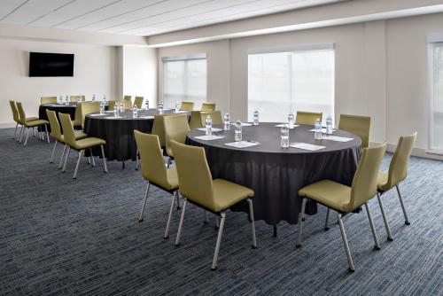 Holiday Inn Express & Suites - Elkhorn - Lake Geneva Area, an IHG Hotel in Elkhorn, USA
