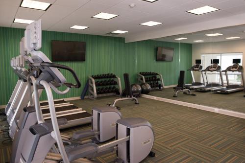 Holiday Inn Express & Suites - Marietta