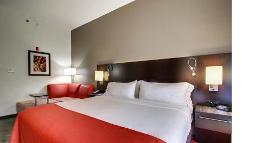 Holiday Inn Express Hotel & Suites Meridian, an IHG Hotel