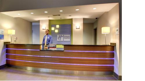 Holiday Inn Express Hotel & Suites Meridian, an IHG Hotel