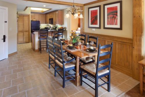Restaurant, Holiday Inn Club Vacations Smoky Mountain Resort By IHG in Gatlinburg (TN)