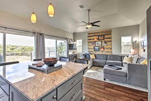 Peaceful Hill Country Hideaway with Pond Views in Wimberley, USA