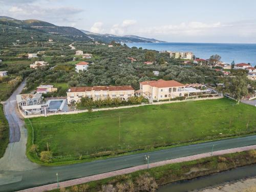 Aphrodite Studios & Suites - image 13