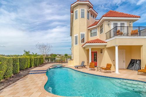 Lake View Mansion