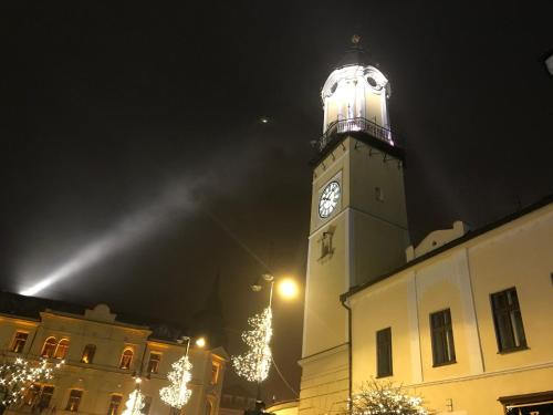 Atrações próximas, BL - The Apartment Lenka, 24hr Self Check-in, Free Private Parking, Balcony with Mountain View, 5 mi in Banska Bystrica