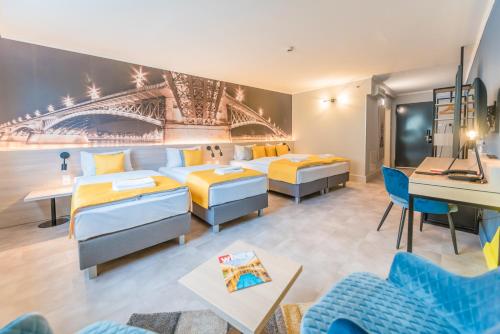 Impulso Fashion Hotel - image 11