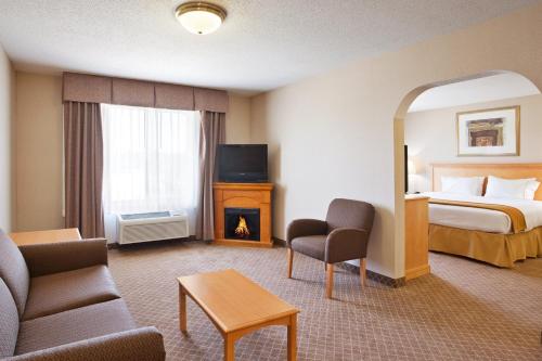 Holiday Inn Express Hotel & Suites Chesterfield - Selfridge Area, an IHG Hotel