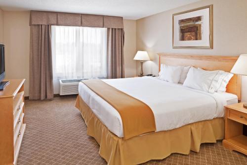 Holiday Inn Express Hotel & Suites Chesterfield - Selfridge Area, an IHG Hotel